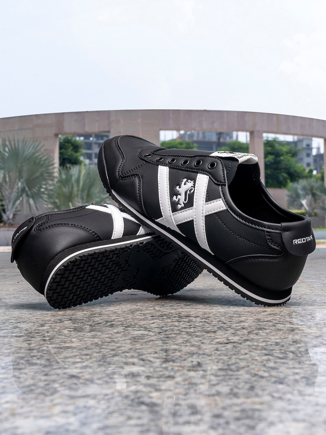 Red Tape Women Striped Sneakers