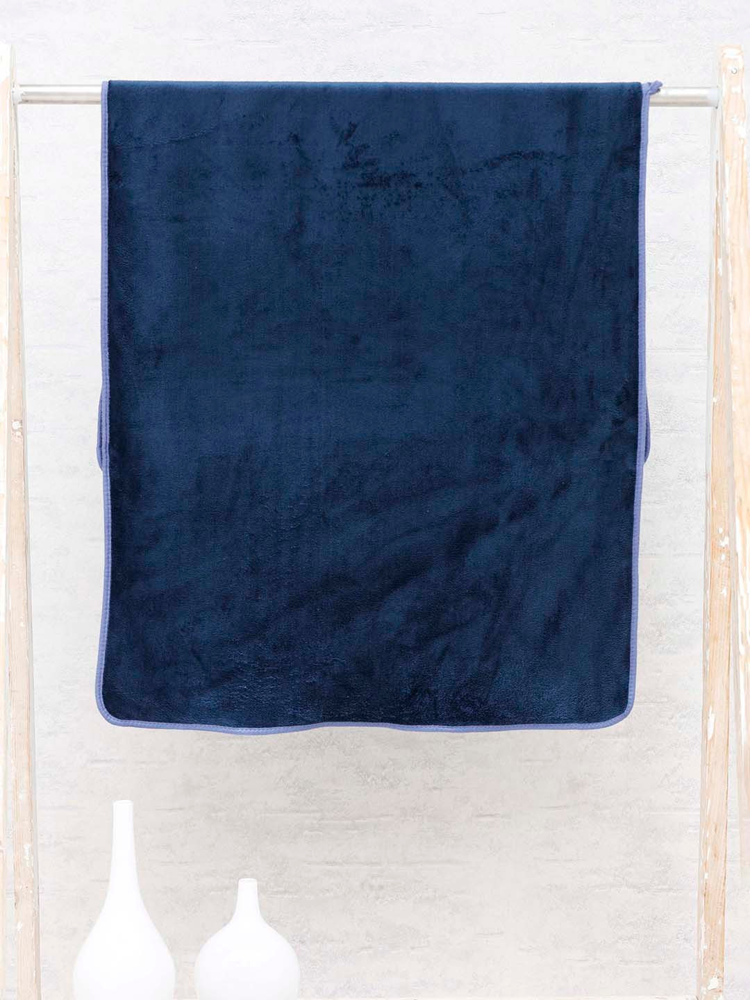 Ariana Navy Blue Superior High-Absorbent 400 GSM Micro Fleece Bath Towel