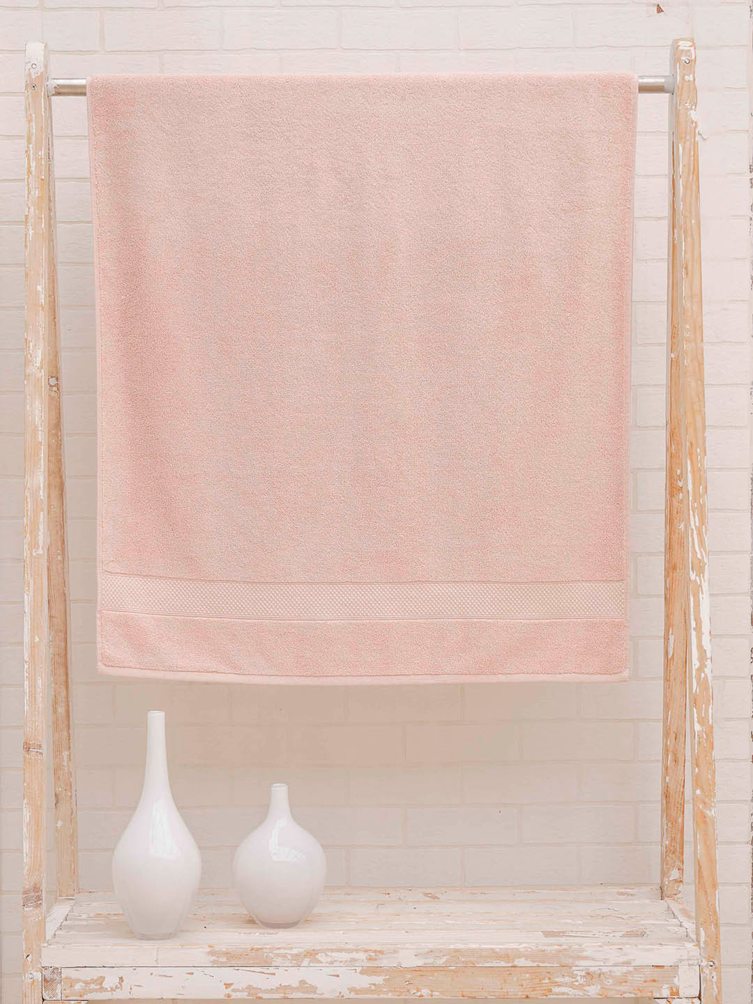 Ariana Peach-Coloured SuperSoft High-Absorbent 600 GSM Quick-Dry Cotton Bath Towel