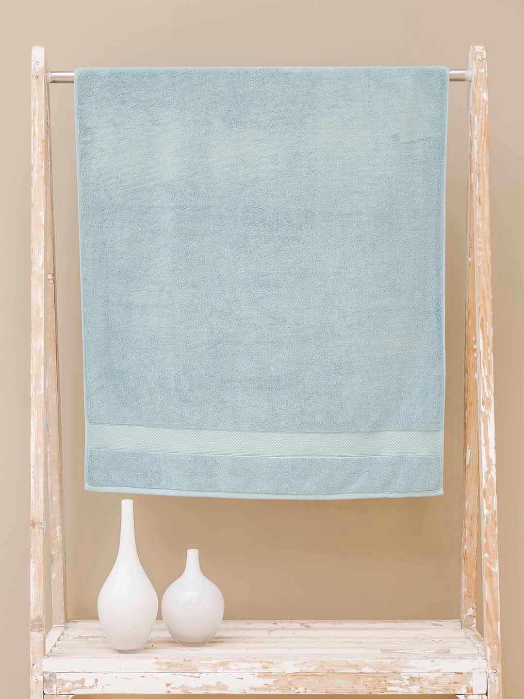 Ariana Turquoise Blue SuperSoft High-Absorbent 600 GSM Quick-Dry Cotton Bath Towel