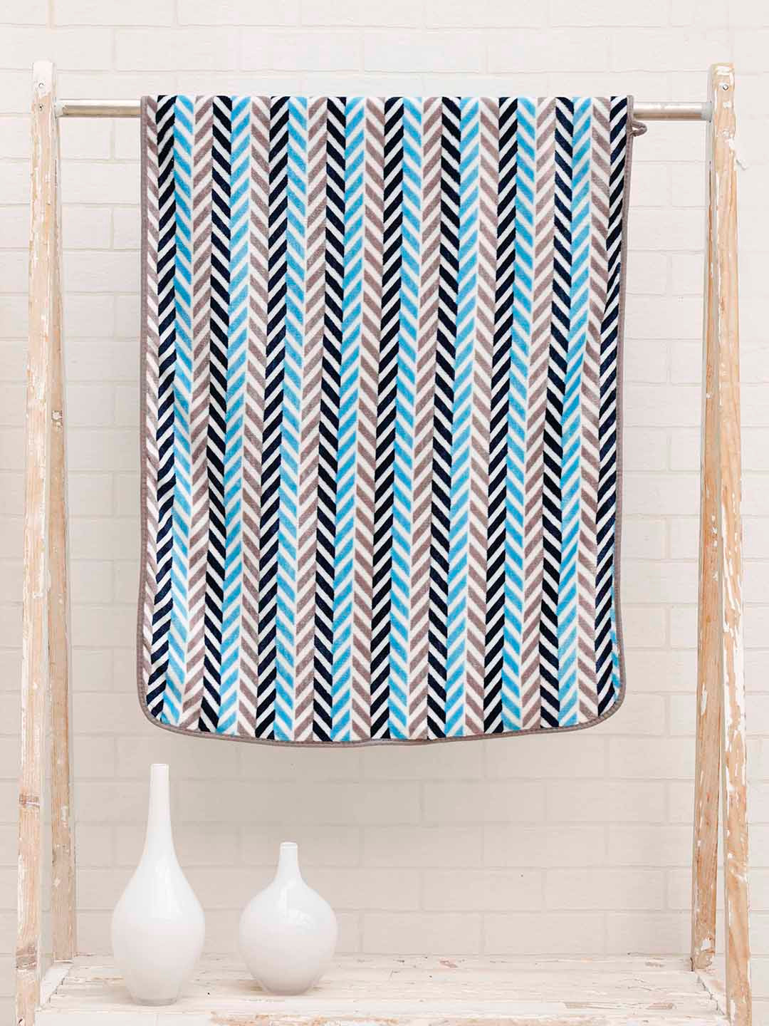 Ariana Blue & Brown Geometric Print Superior High Absorbent 400 GSM Bath Towel