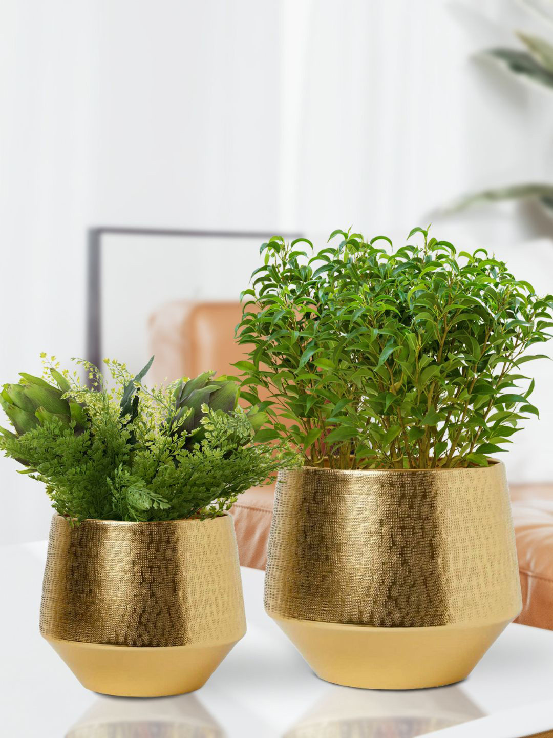 ecofynd Gold Toned 2 Pieces Textured Eion Metal Planters