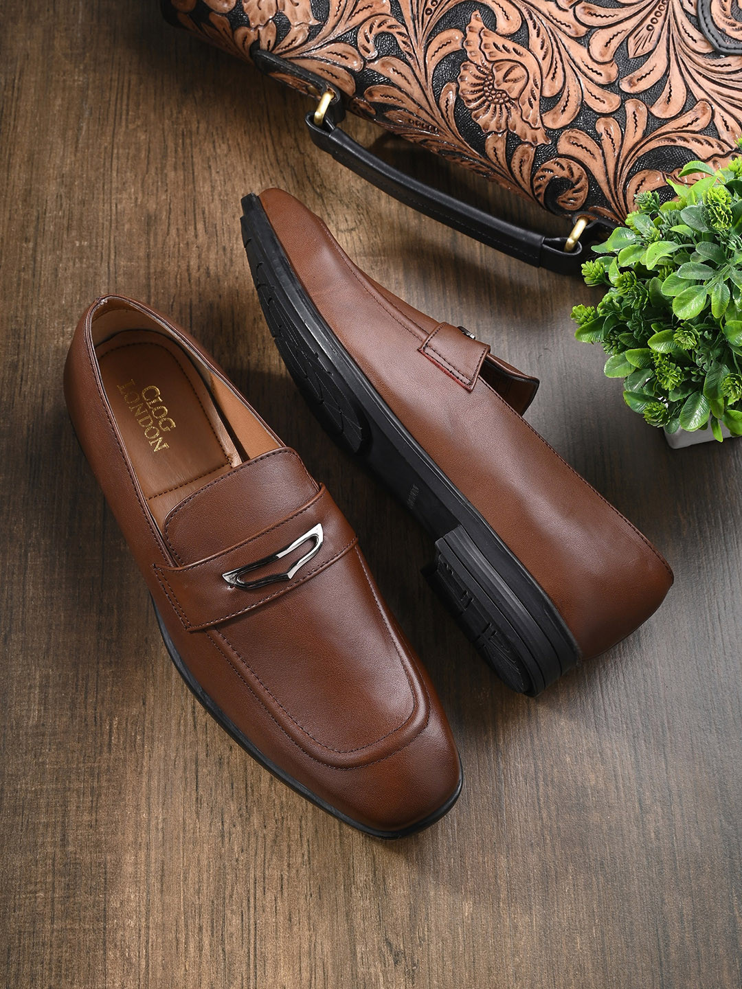 CLOG LONDON Men Leather Penny Loafers