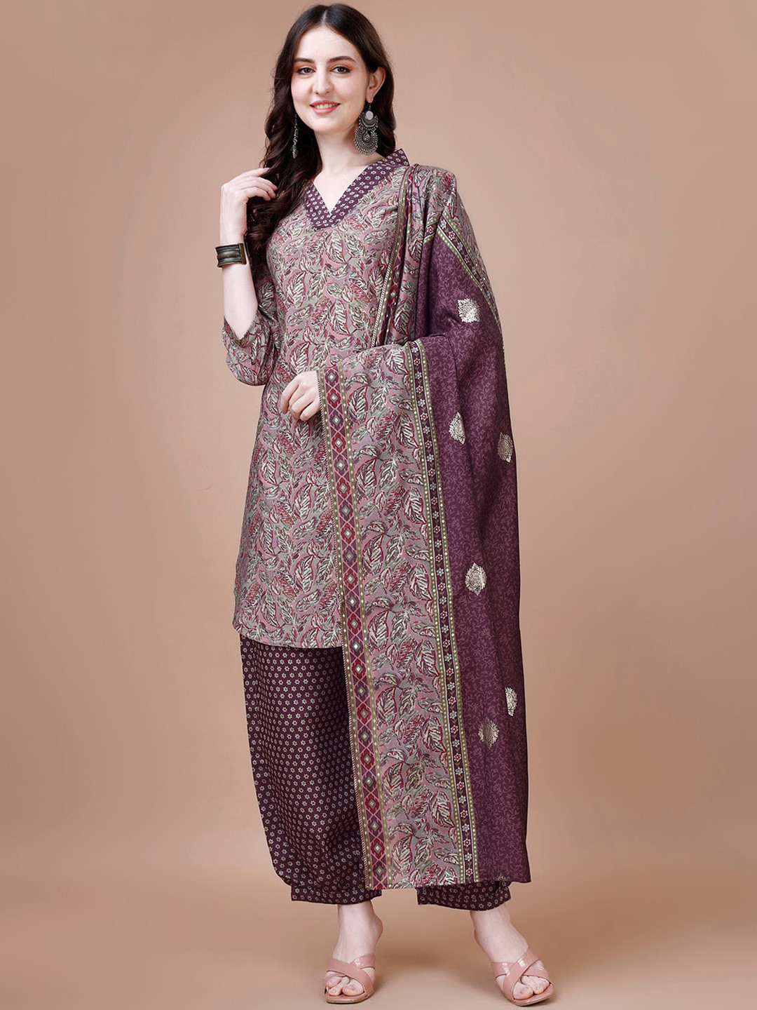 Granthva Fab Ethnic Motifs Printed V-Neck Straight Kurta With Salwar & Dupatta