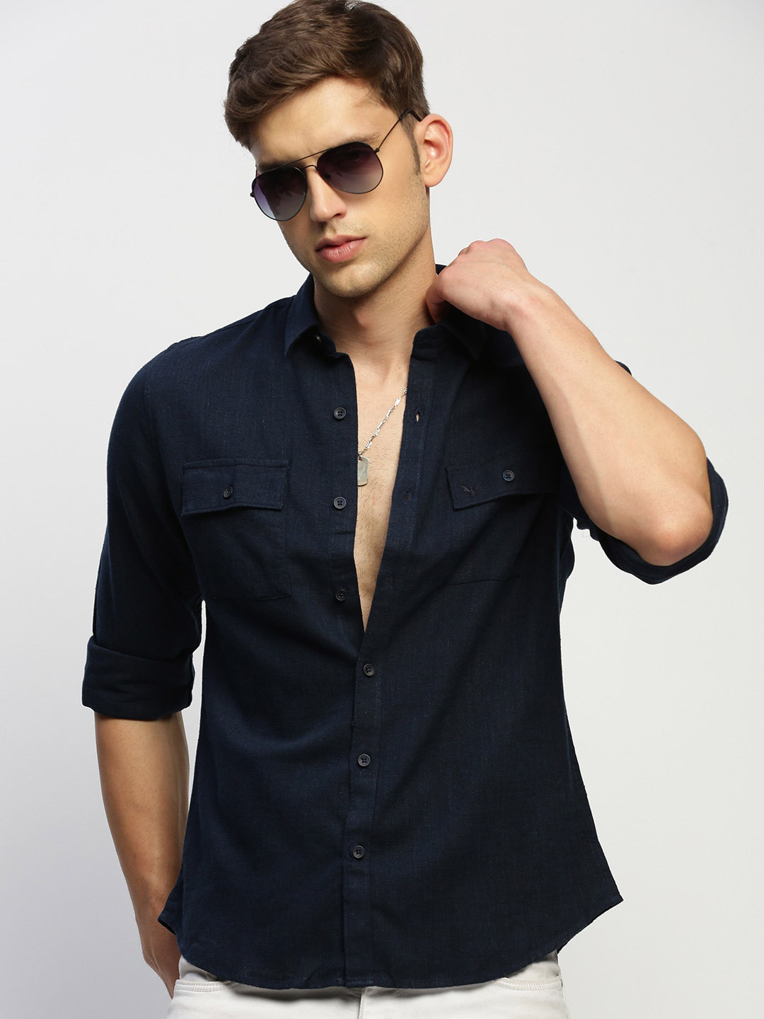 SHOWOFFFF Comfort Slim Fit Spread Collar Chambray Weave Cotton Casual Shirt