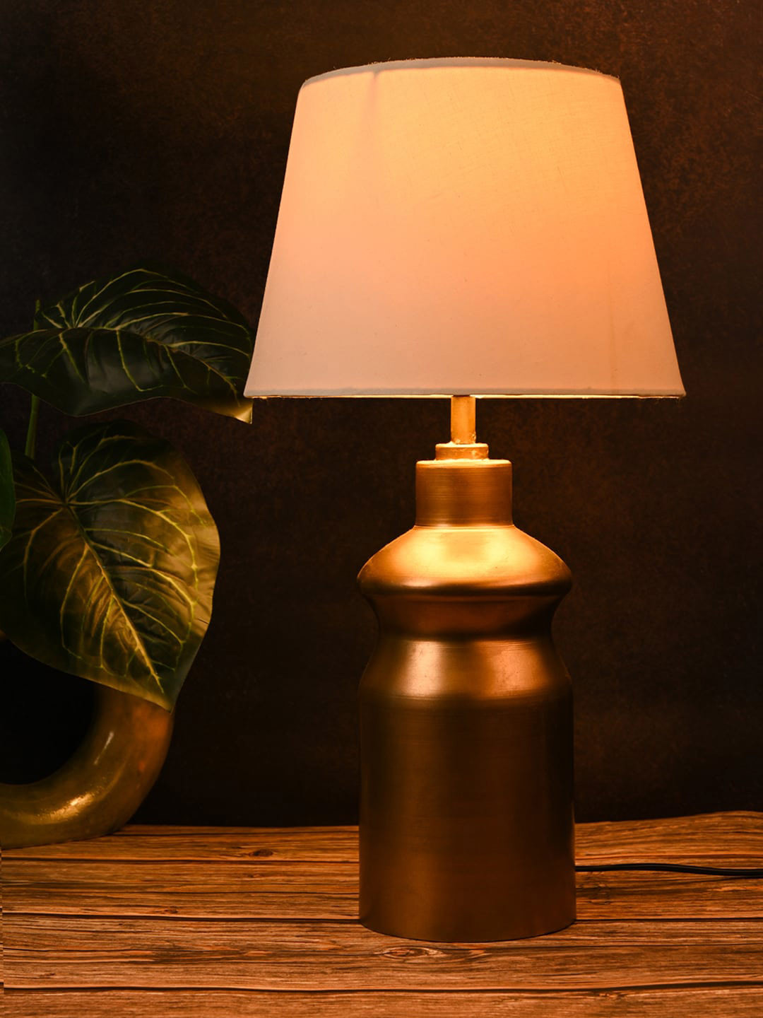 green girgit Copper & White Frustum Shape Copper Base Table Lamp