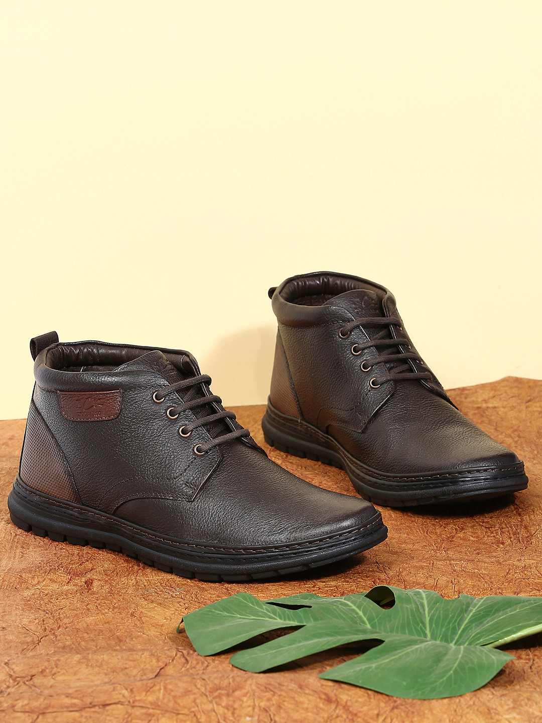 Buckaroo Men Cornelio Textured Leather Derbys