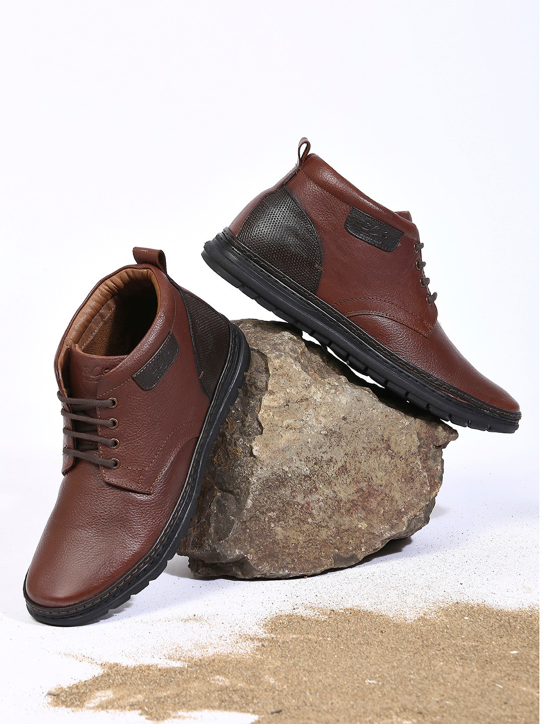 Buckaroo Men Textured Cornelio Leather Mid-Top Biker Boots