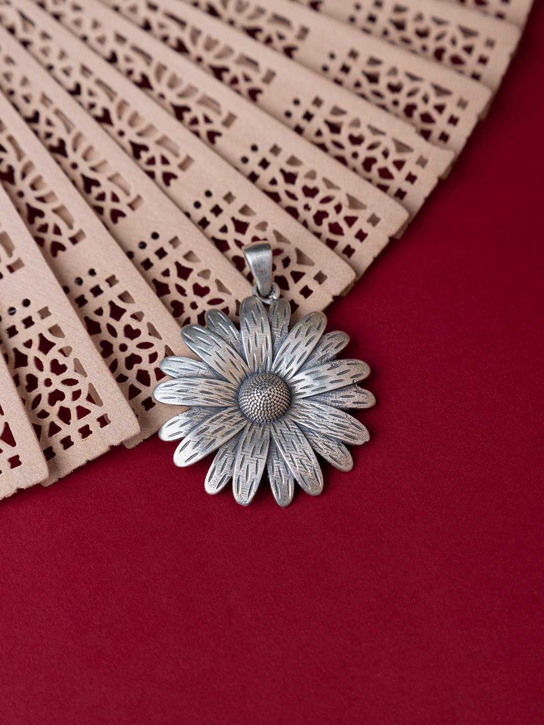 Shyle Silver-Plated 925 Sterling Silver Oxidised Sunflower Pendant
