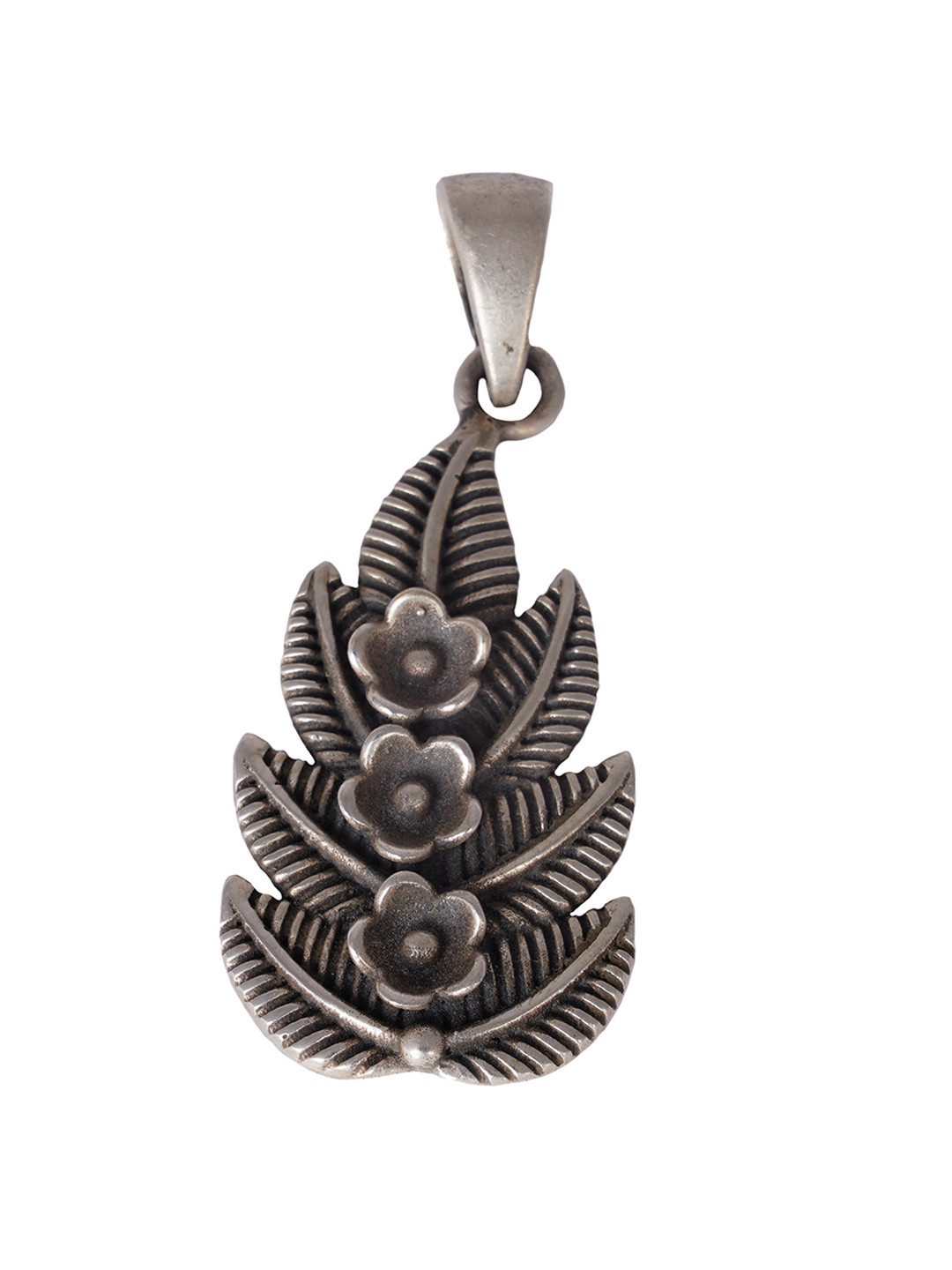 Shyle 925 Sterling Sliver Oxidised Intricate Leaf Pendant