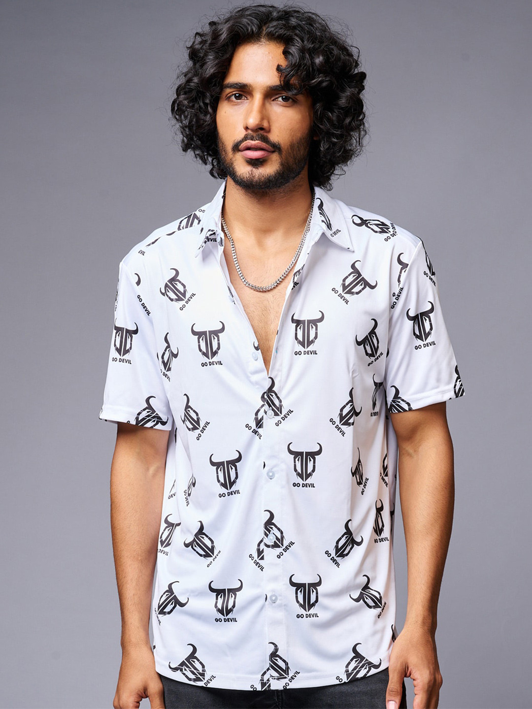 GO DEVIL Logo Printed Spread Collar Casual Shirt