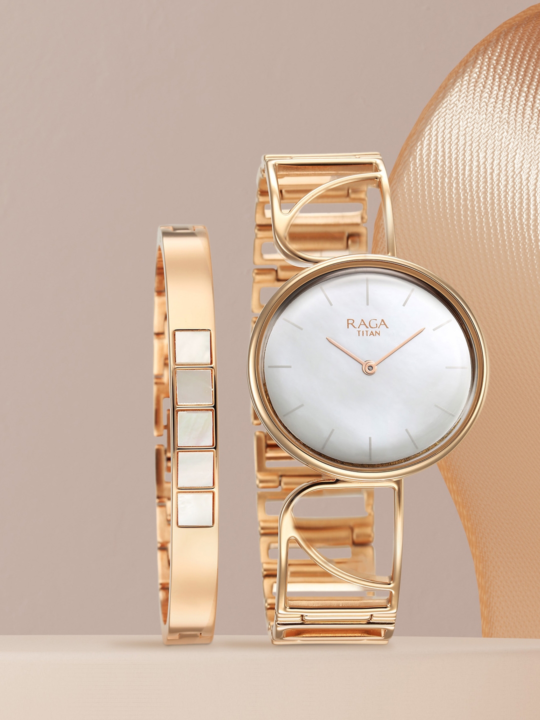 Titan watch set hotsell