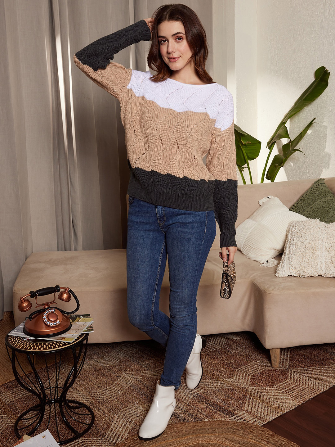 Berrylush White & Brown Colourblocked Tound Neck Acrylic Pullover Sweater