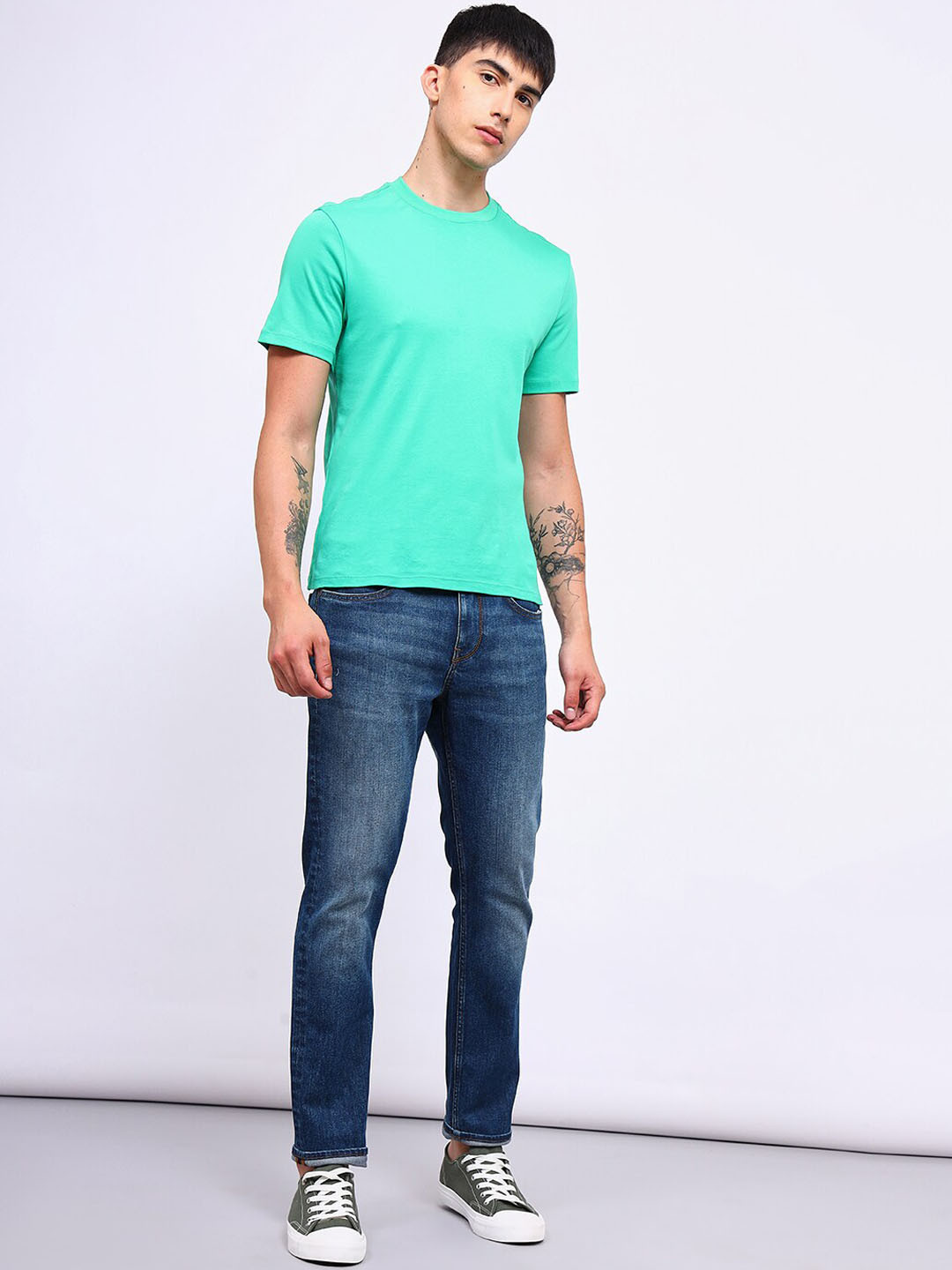 Lee Men Rodeo Relaxed Fit Light Fade Clean Look Stretchable Jeans