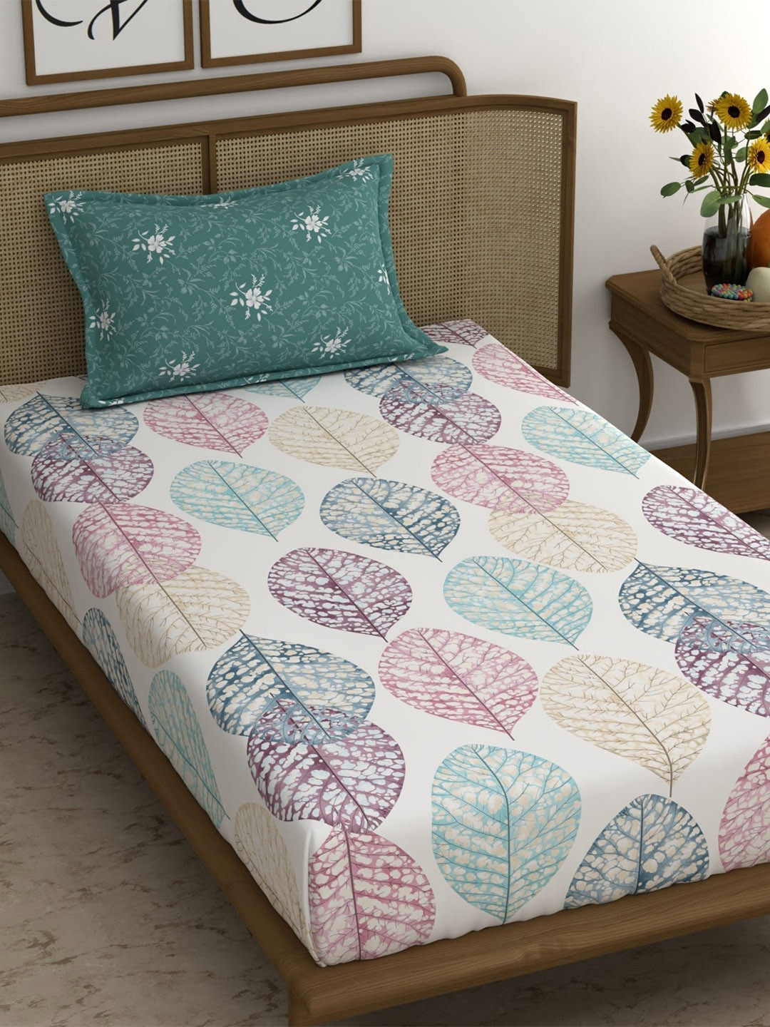 CHHAVI INDIA White Leaf Polycotton 210 TC Single Fine Bedsheet with 2 Pillow Covers-89 x 98 inches