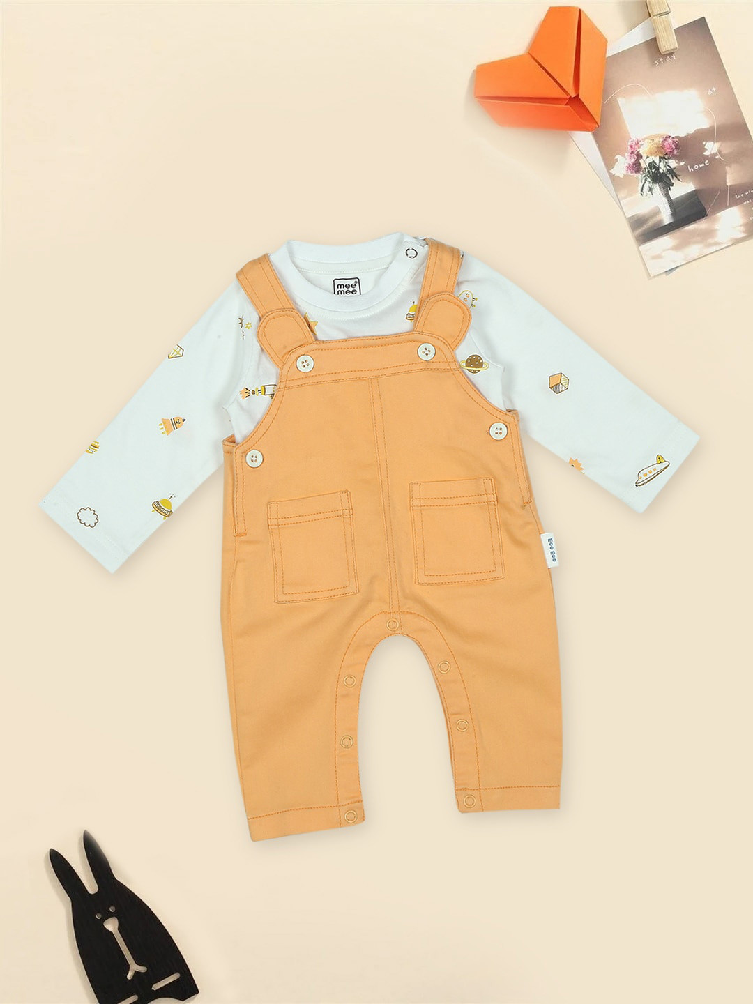 MeeMee Infants Dungaree With Space-Printed T-Shirt
