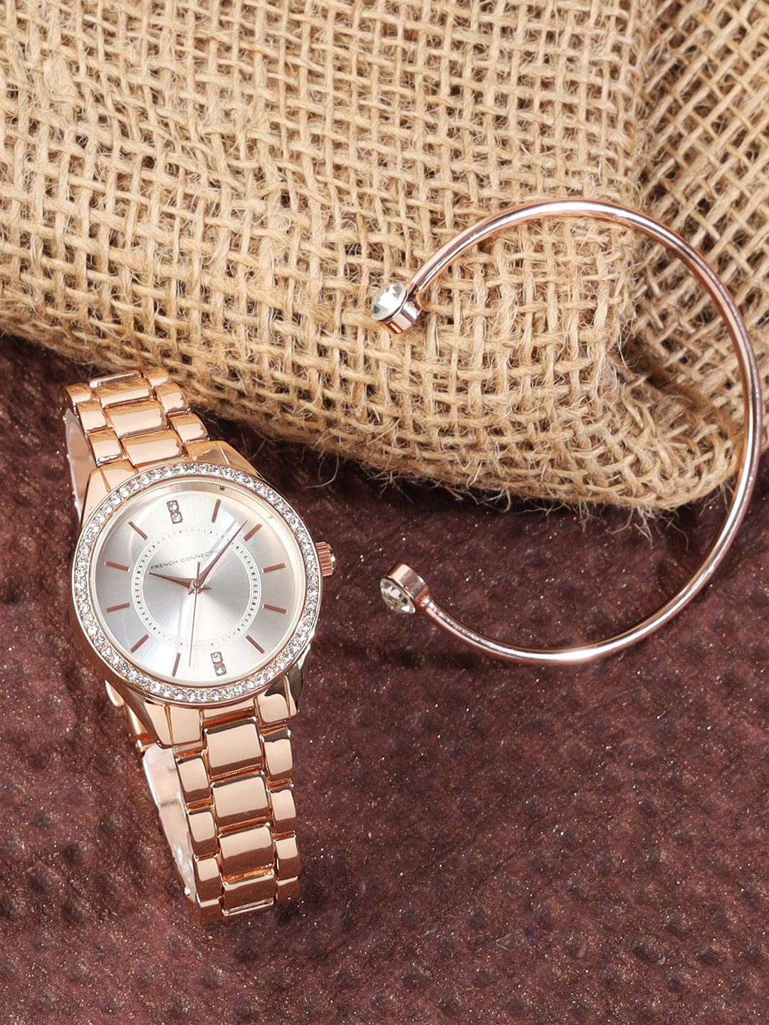 Women Bracelet With Analogue Watch Gift Set
