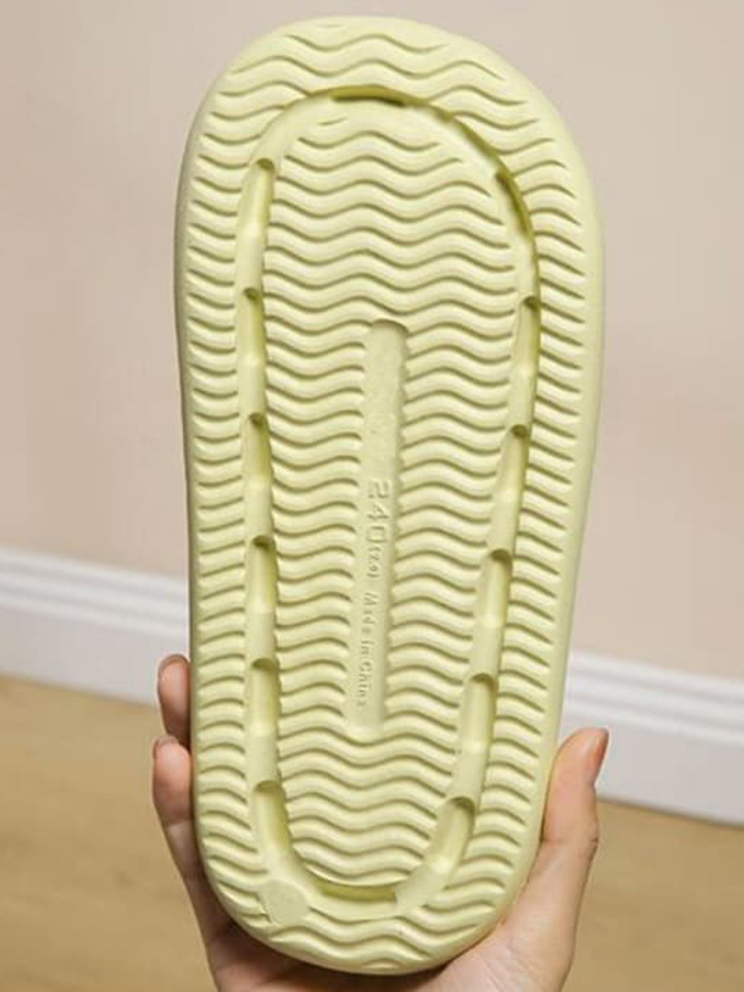 Alexvyan Women Green Eva Slipper Light Weight Non-Skid Croslite Sliders