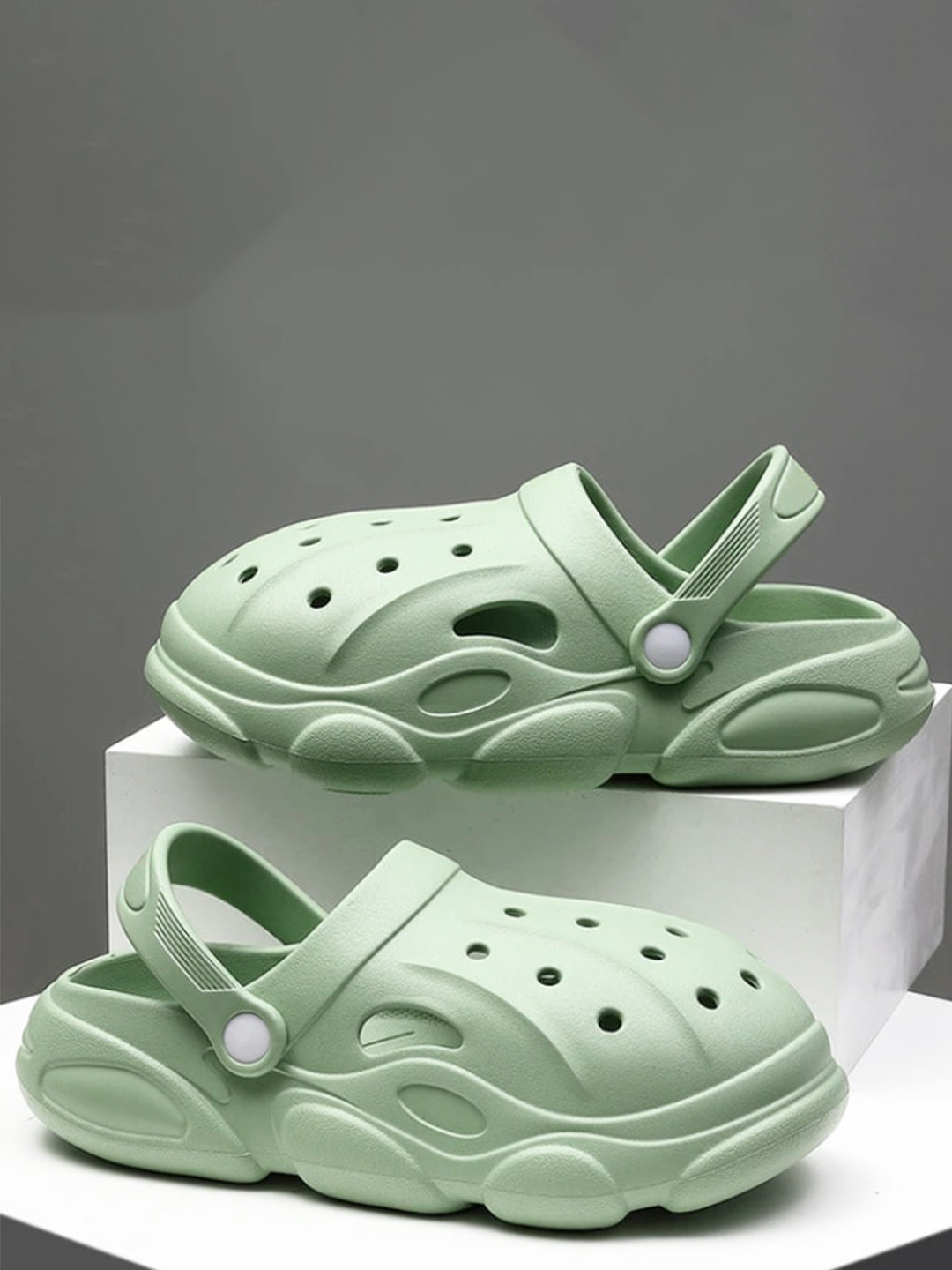 Alexvyan Women Green Eva Light Weight Non-Skid Croslite Clogs