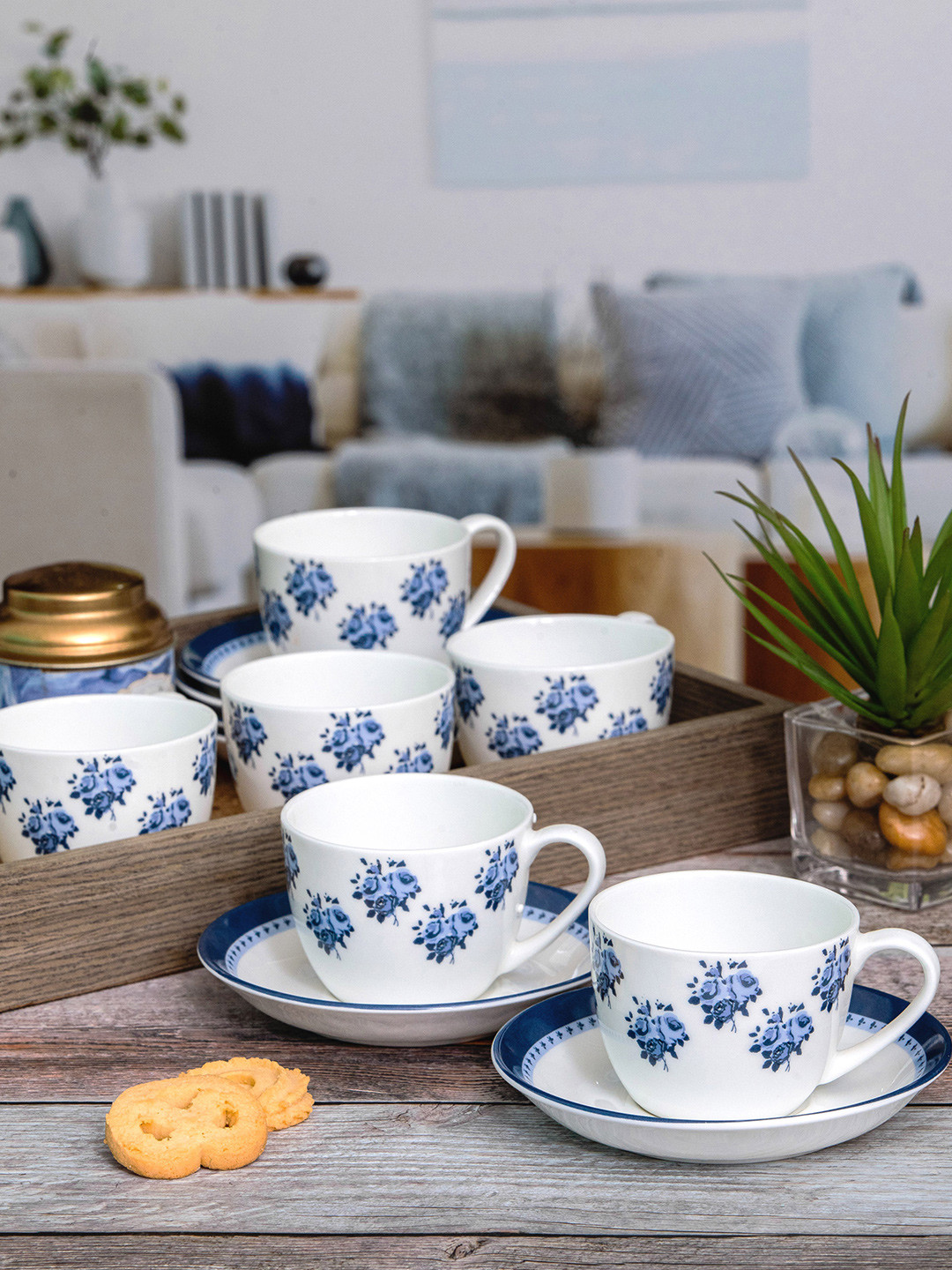 SONAKI White & Blue Floral Floral Printed Bone China Glossy Cups & Saucers 180 ml Each