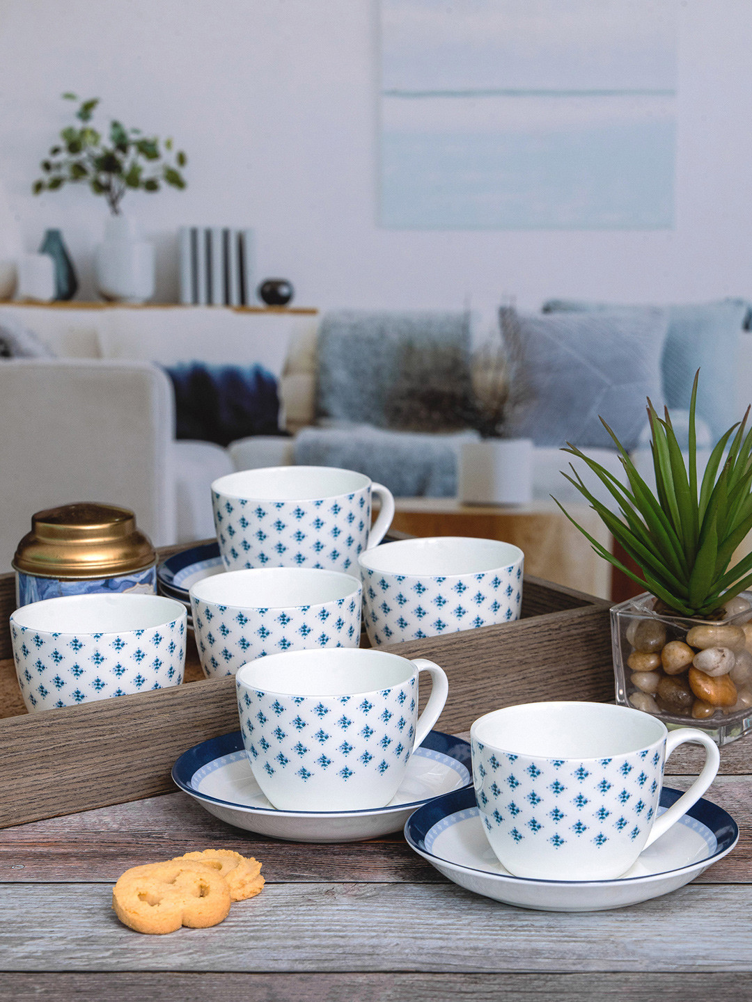 SONAKI White & Blue Floral Floral Printed Bone China Glossy Cups & Saucers 180 ml Each