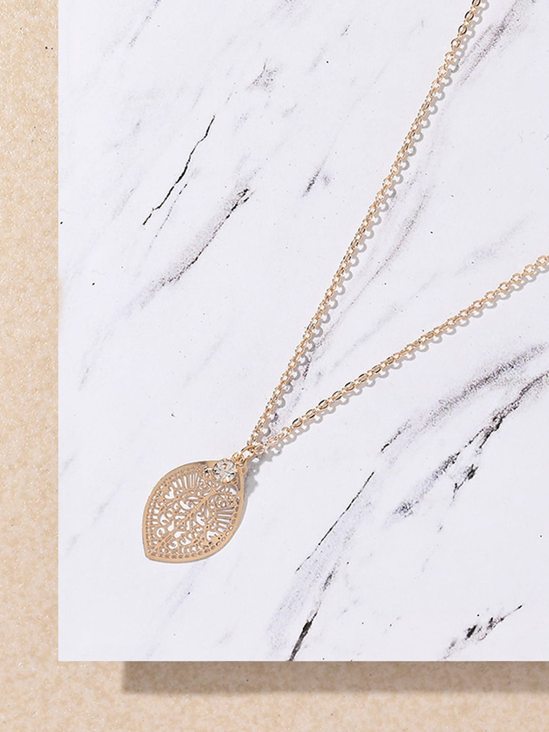 Accessorize London Women's Filigree Leaf Pendant Necklace