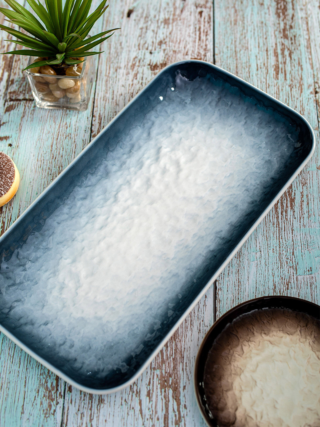 White Gold Blue & White Printed Porcelain Glossy Rectangle Serving Plate