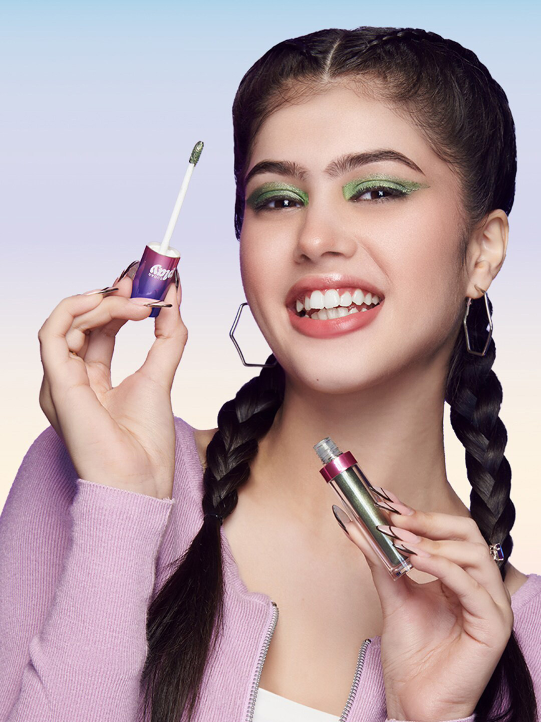 SUGAR Play High Key Chrome Duochrome Green Eyeshadow Topper 4.2ml - Straight Fire 01