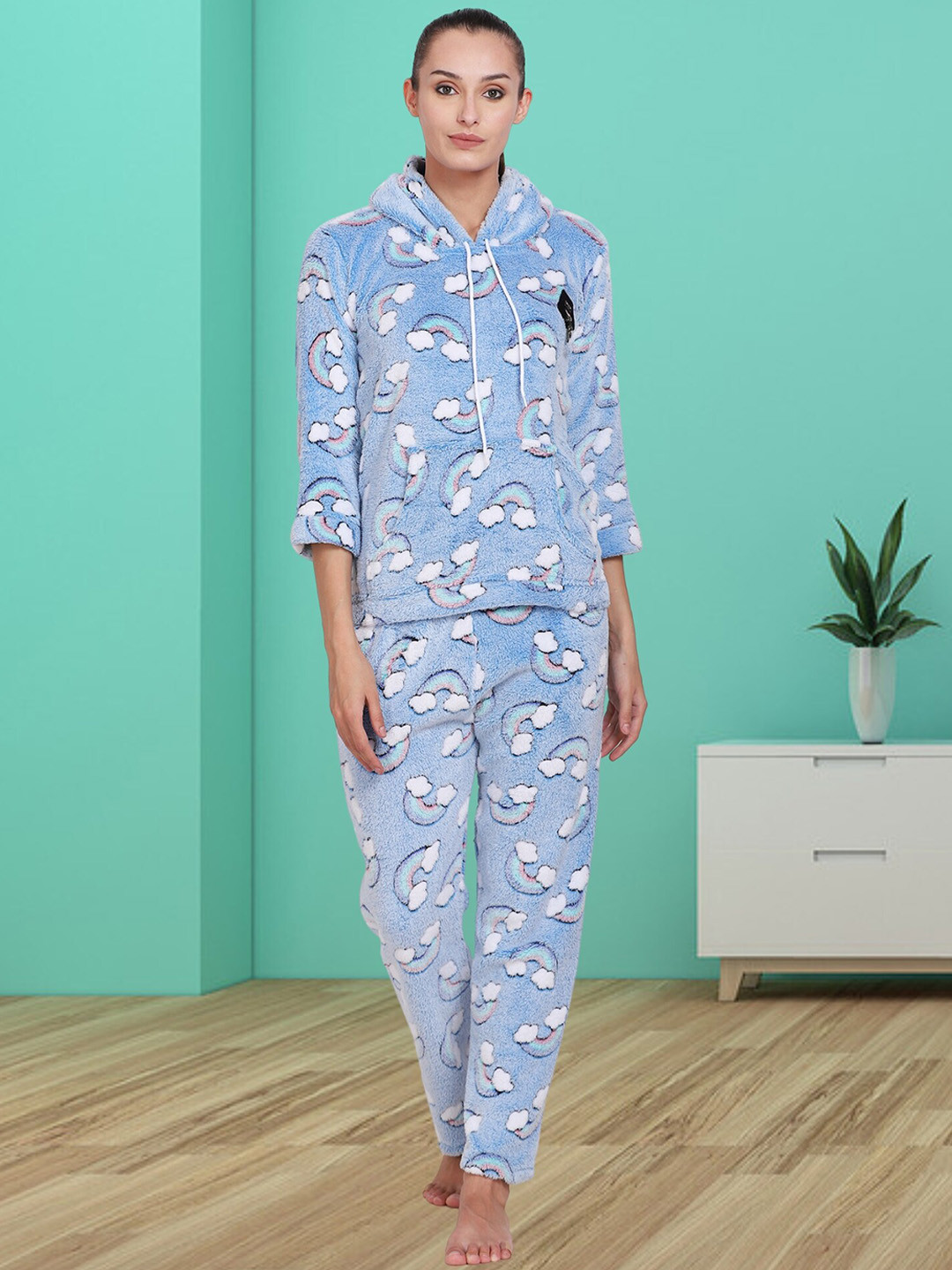 Noty Conversational Self Design Hooded Sweatshirt & Pyjama