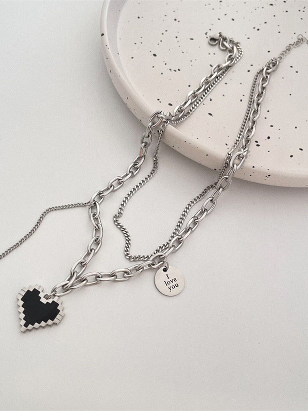 VAGHBHATT Silver-Plated Heart Shaped Chain Necklace