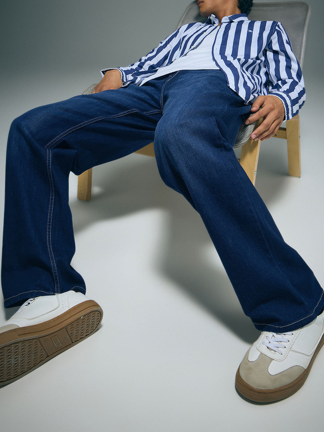 Flying Machine Men Cobain 90's Loose Fit Light Fade Stretchable Jeans