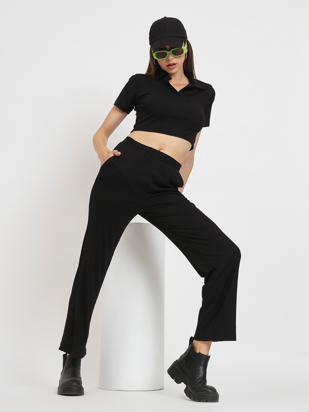 ANVI Be Yourself Black Shirt-Collar Crop T-shirt With Trousers