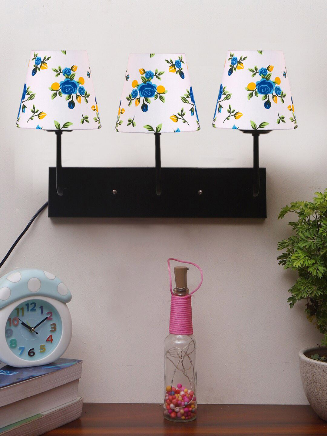 Devansh White & Blue Floral Print Cotton Cluster Wall-Mounted Lamp