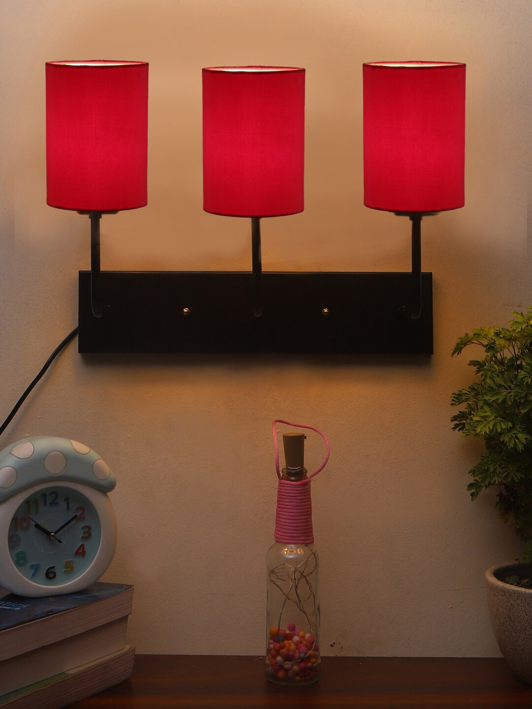 Devansh Red & Black Cylindrical Cotton Cluster Wall-Mounted Lamp