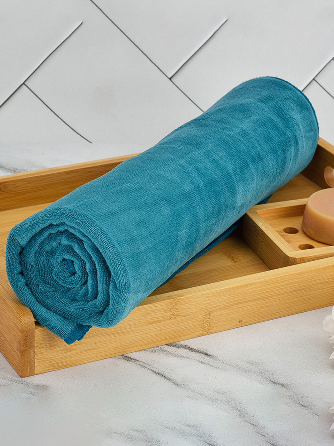 Black gold Blue 300 GSM Microfiber Lint Free Bath Towel