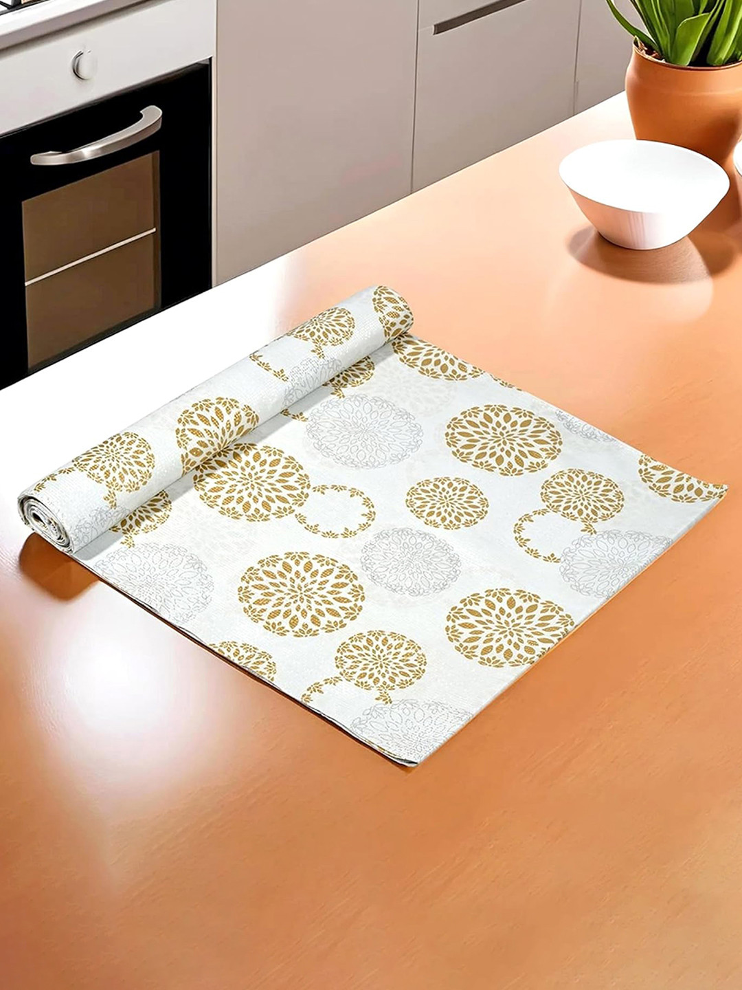 Kuber Industries Cream Flower Printed Shelf Mat