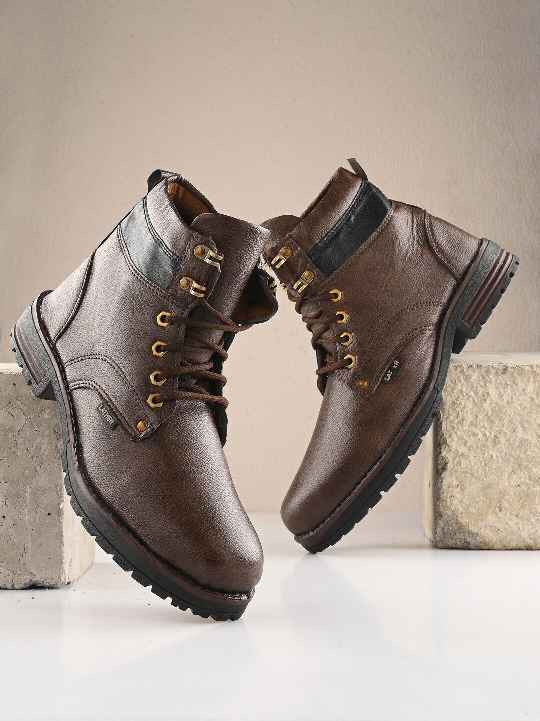 Woakers Men Mid Top Regular Boots