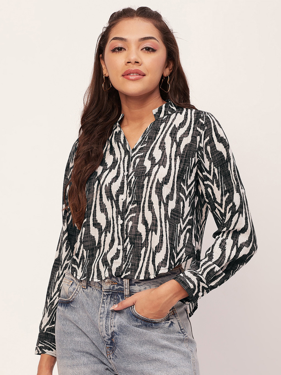 Moomaya Mandarin Collar Animal Printed Casual Shirt