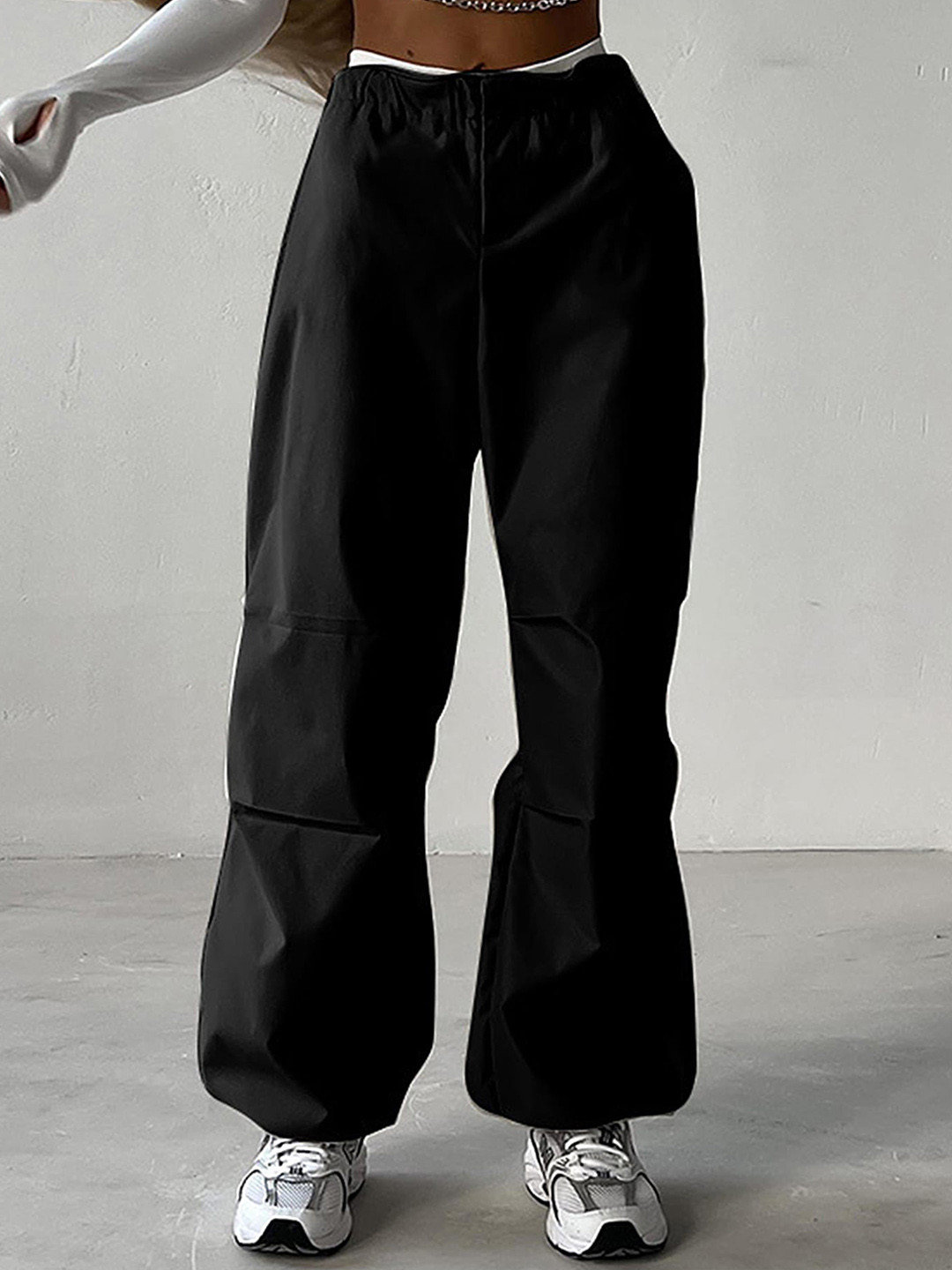 LULU & SKY Women Loose Fit Knee Pleated Parachute Trousers