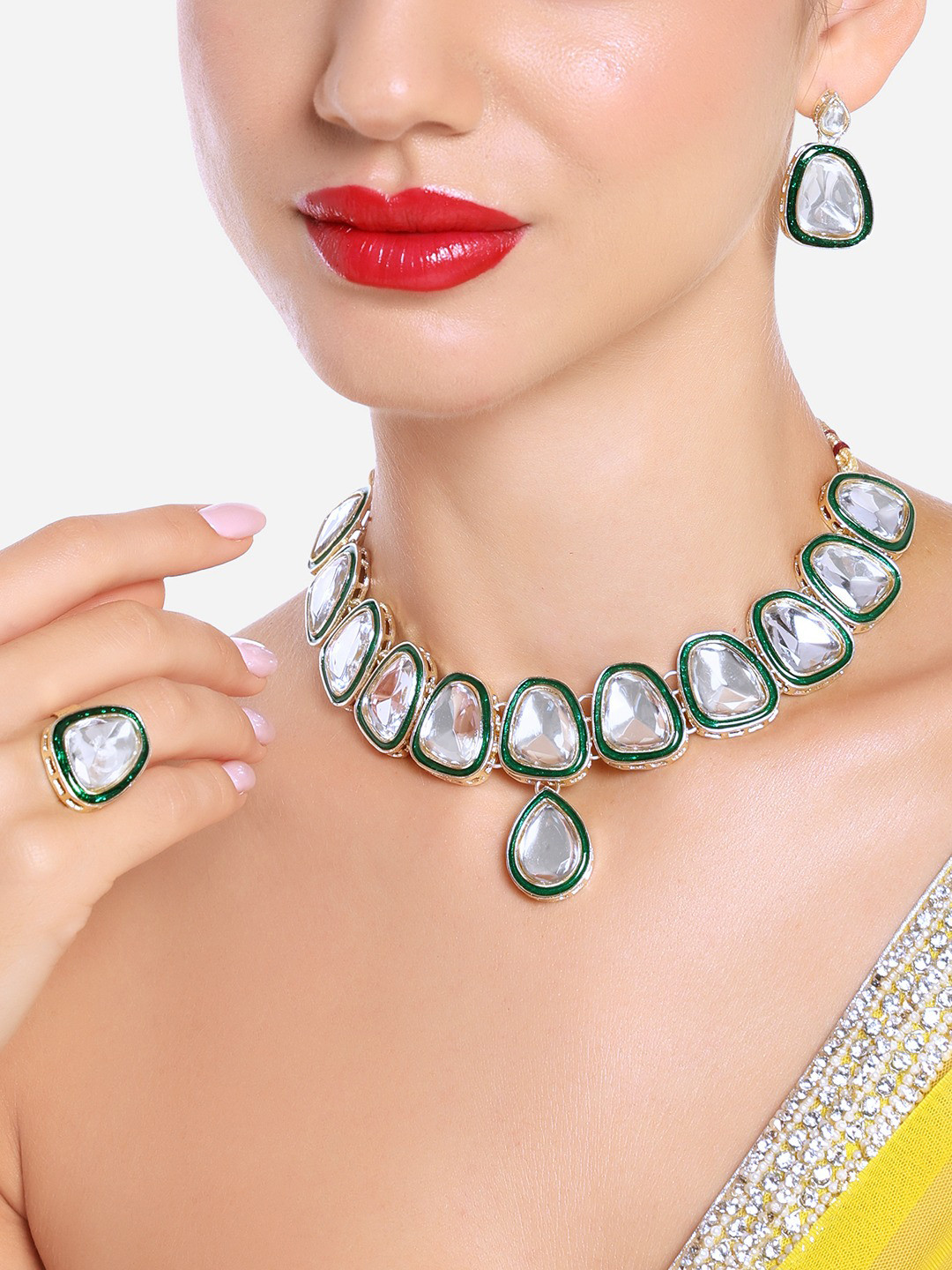Zaveri Pearls Gold-Plated Stone-Studded & Beaded Jewellery Set