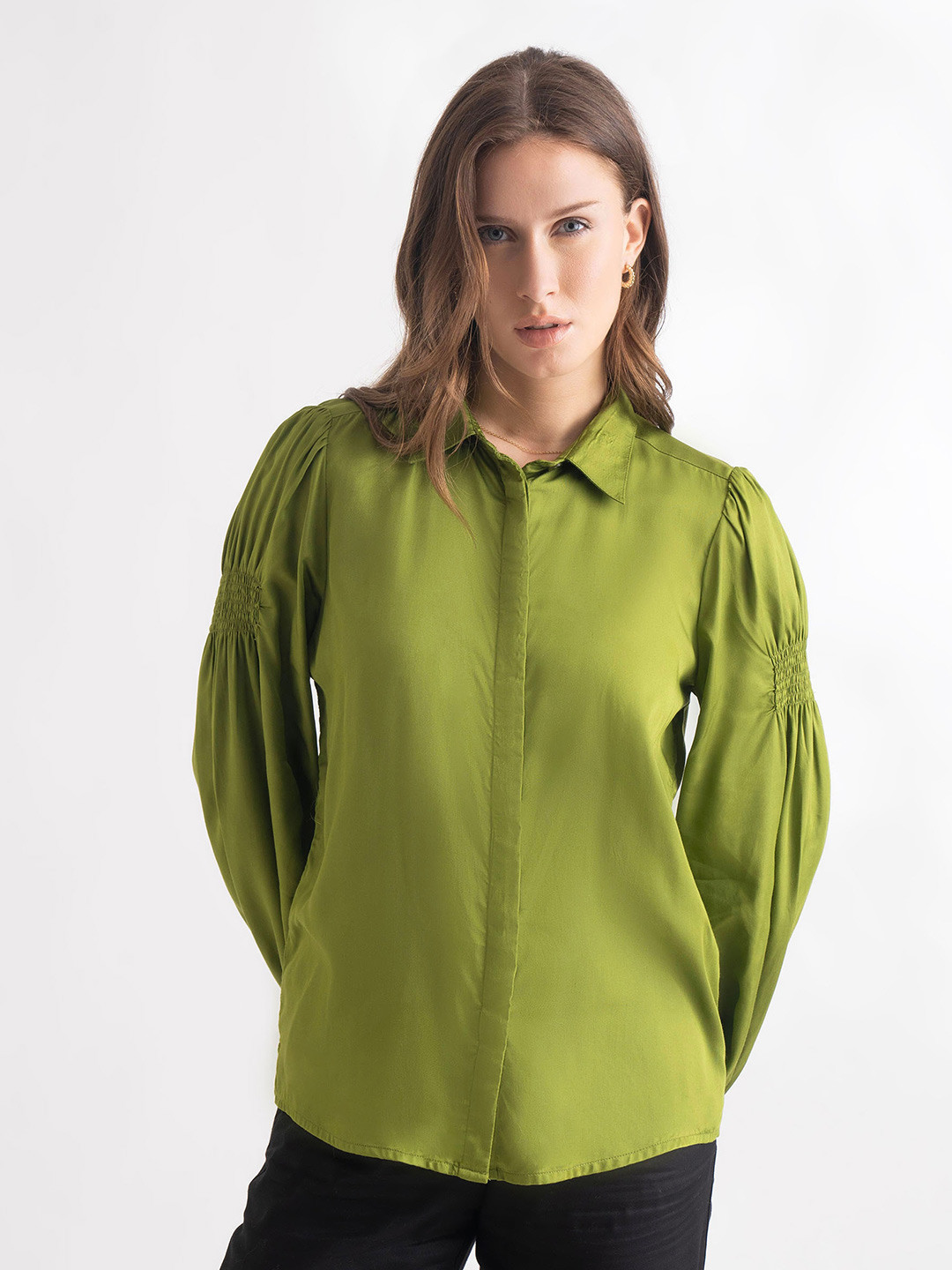 B.Copenhagen Spread Collar Smocked Casual Shirt