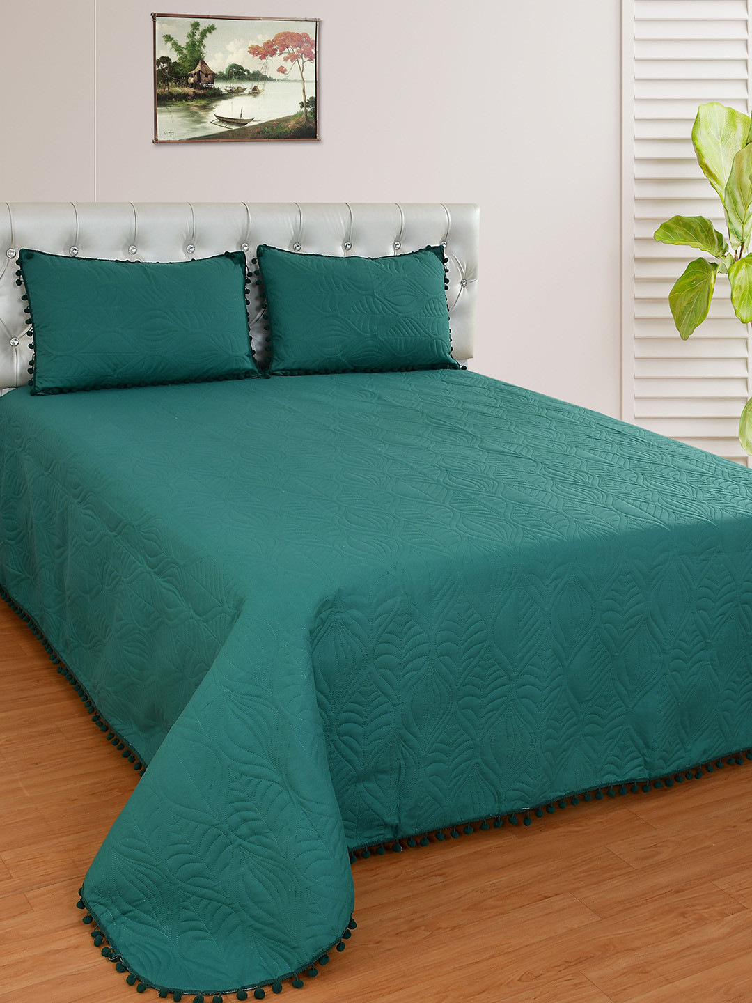 MORADO Green Woven Design 249 TC Double Queen Bed Cover With 2 Pillow Covers