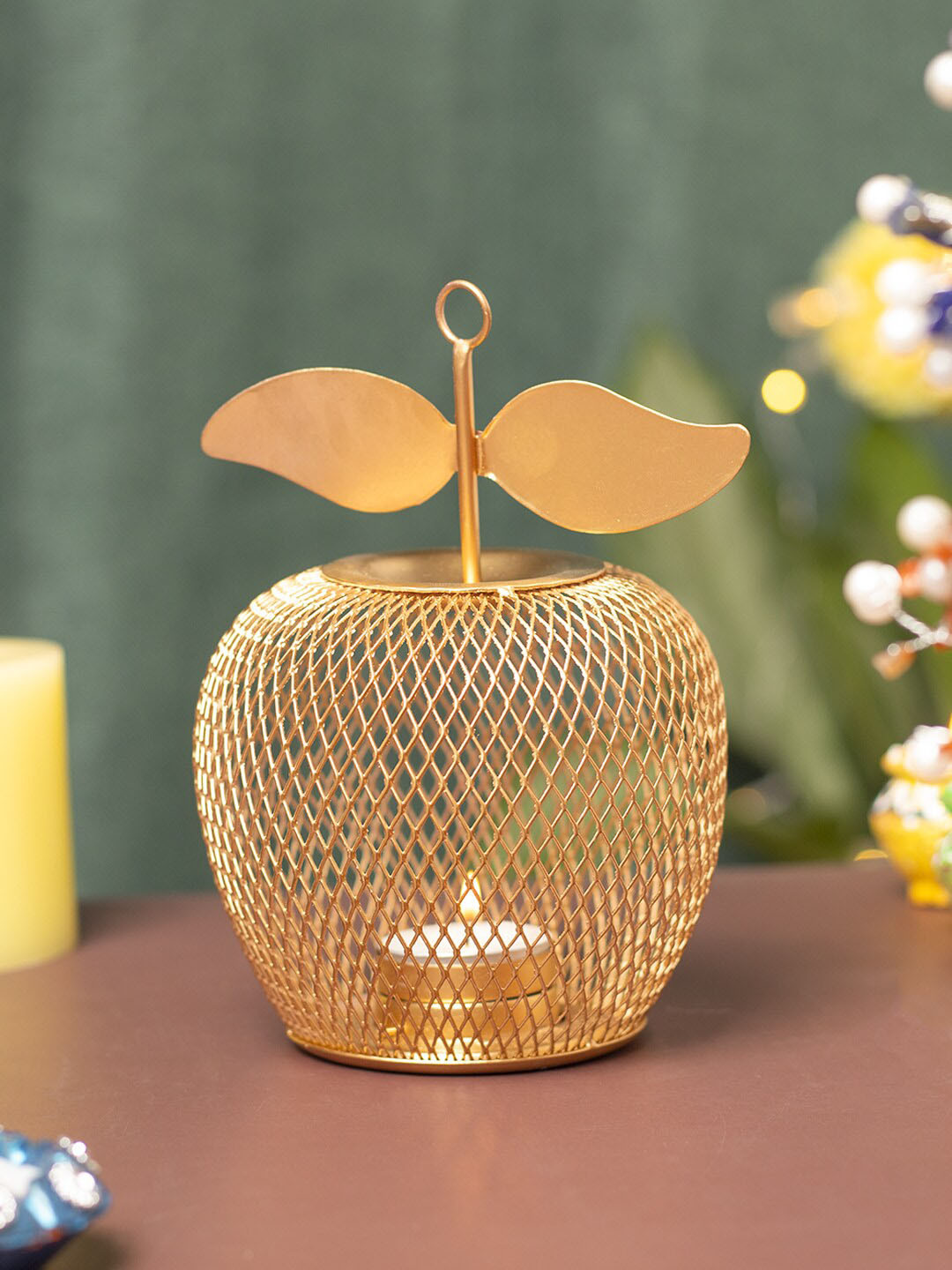MARKET99 Gold Toned Apple T-Light Candle Holder