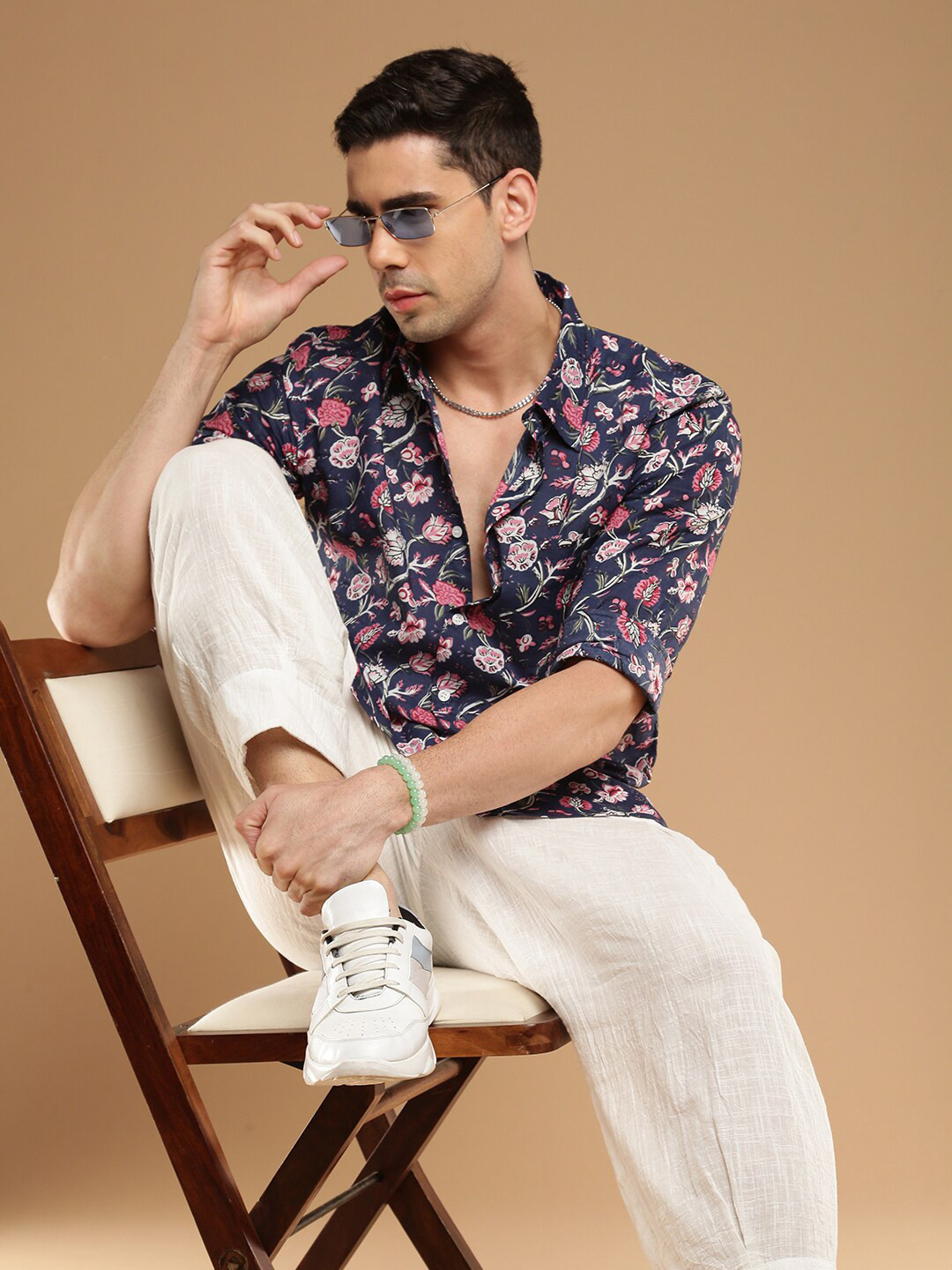 Sangria Floral Printed Spread Collar Coton Casual Shirts