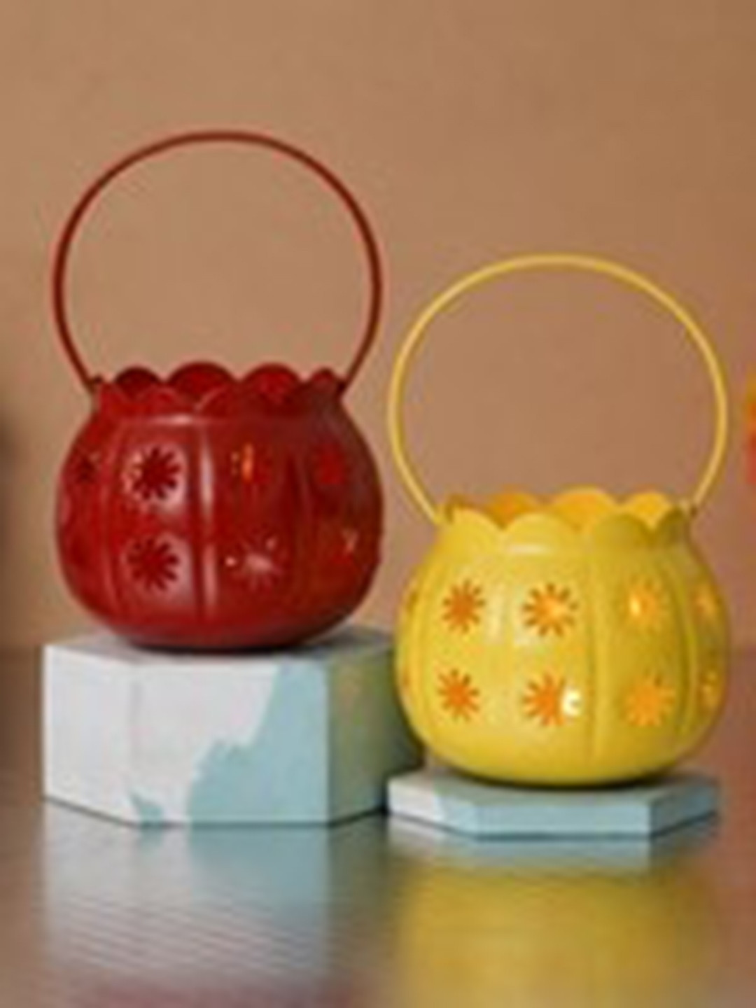 eCraftIndia 2 Pcs Red & Yellow Tealight Candle Holders