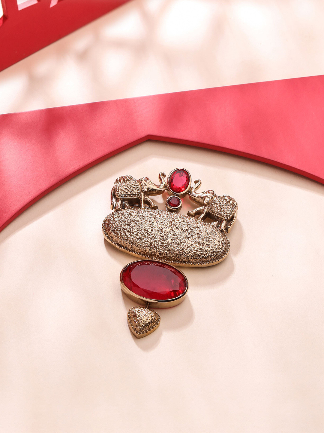 COSA NOSTRAA Men Shaan-e-Jungle Brooch