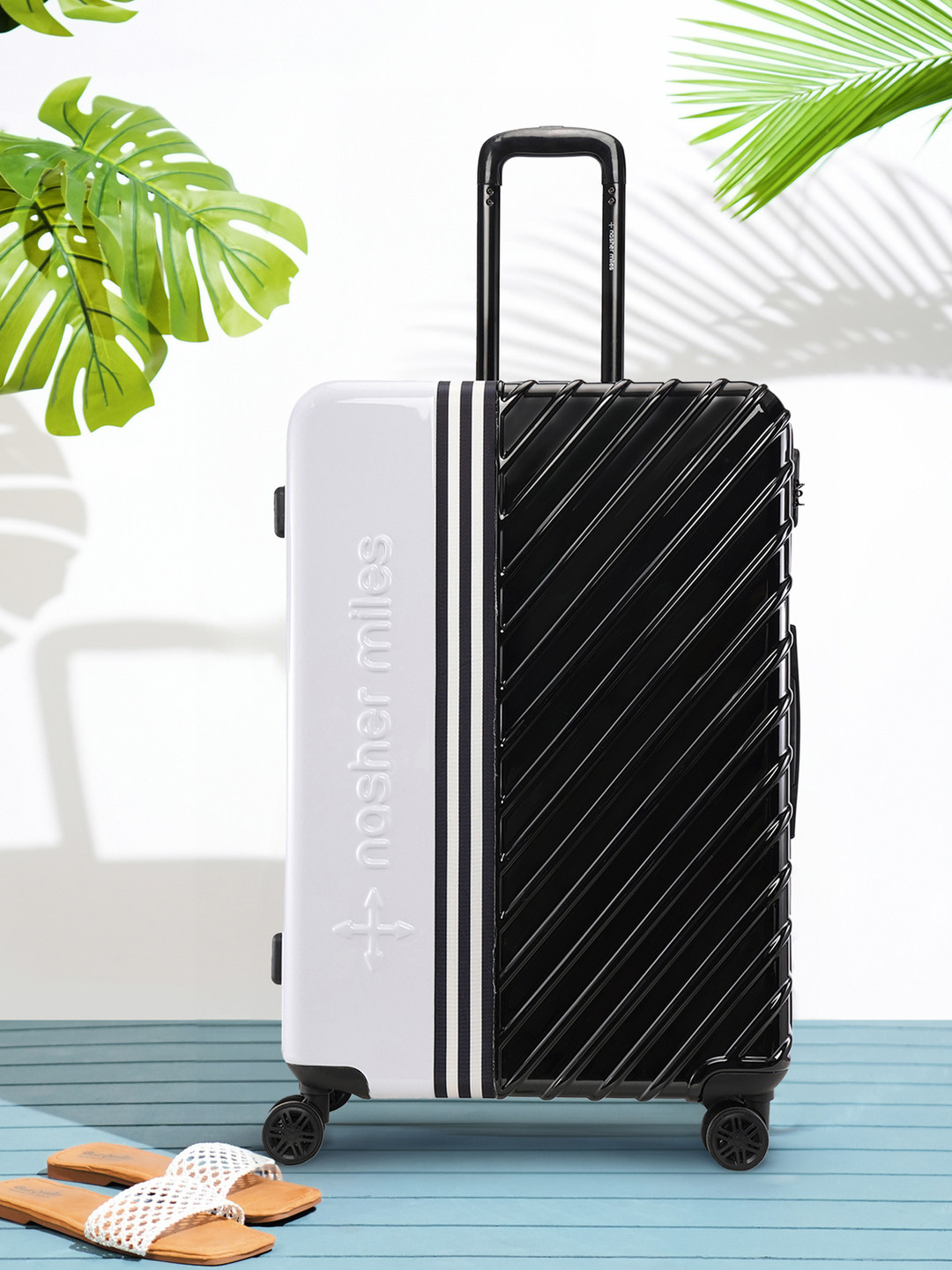 Nasher Miles Vegas Hard-Sided Polycarbonate Large Black White Trolley Bag - 28Inch 75cm