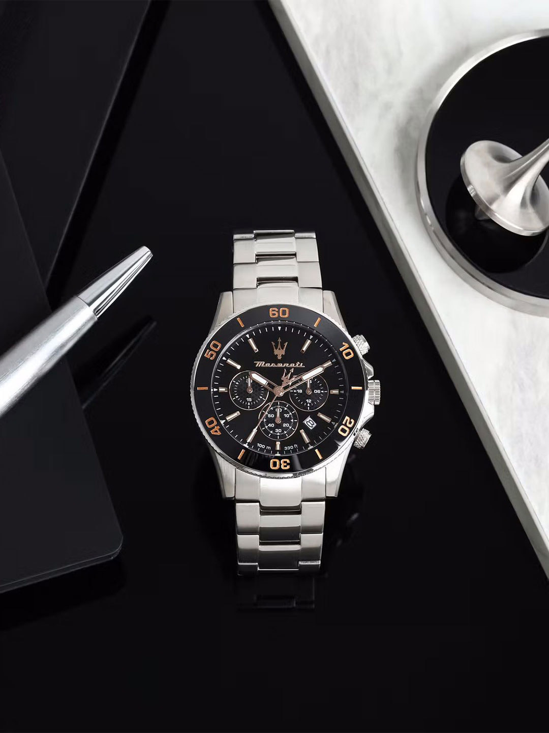 Maserati Men Black Dial & Silver Toned Stainless Steel Bracelet Style Straps Analogue Watch R8873600003