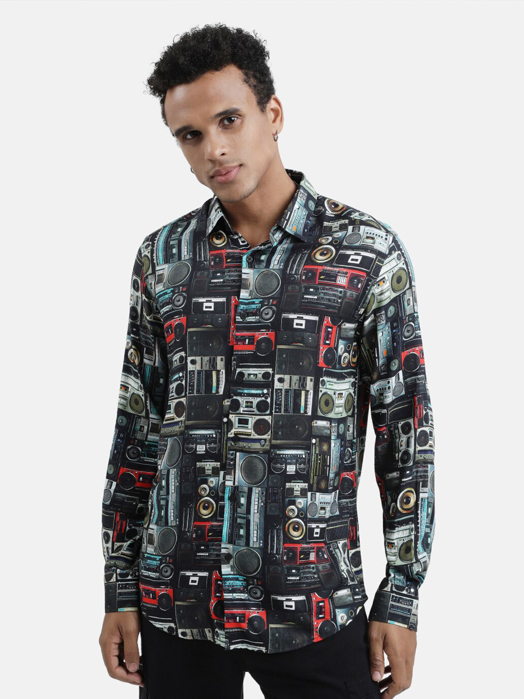 Bene Kleed Graphic Printed Spread Collar Casual Shirt