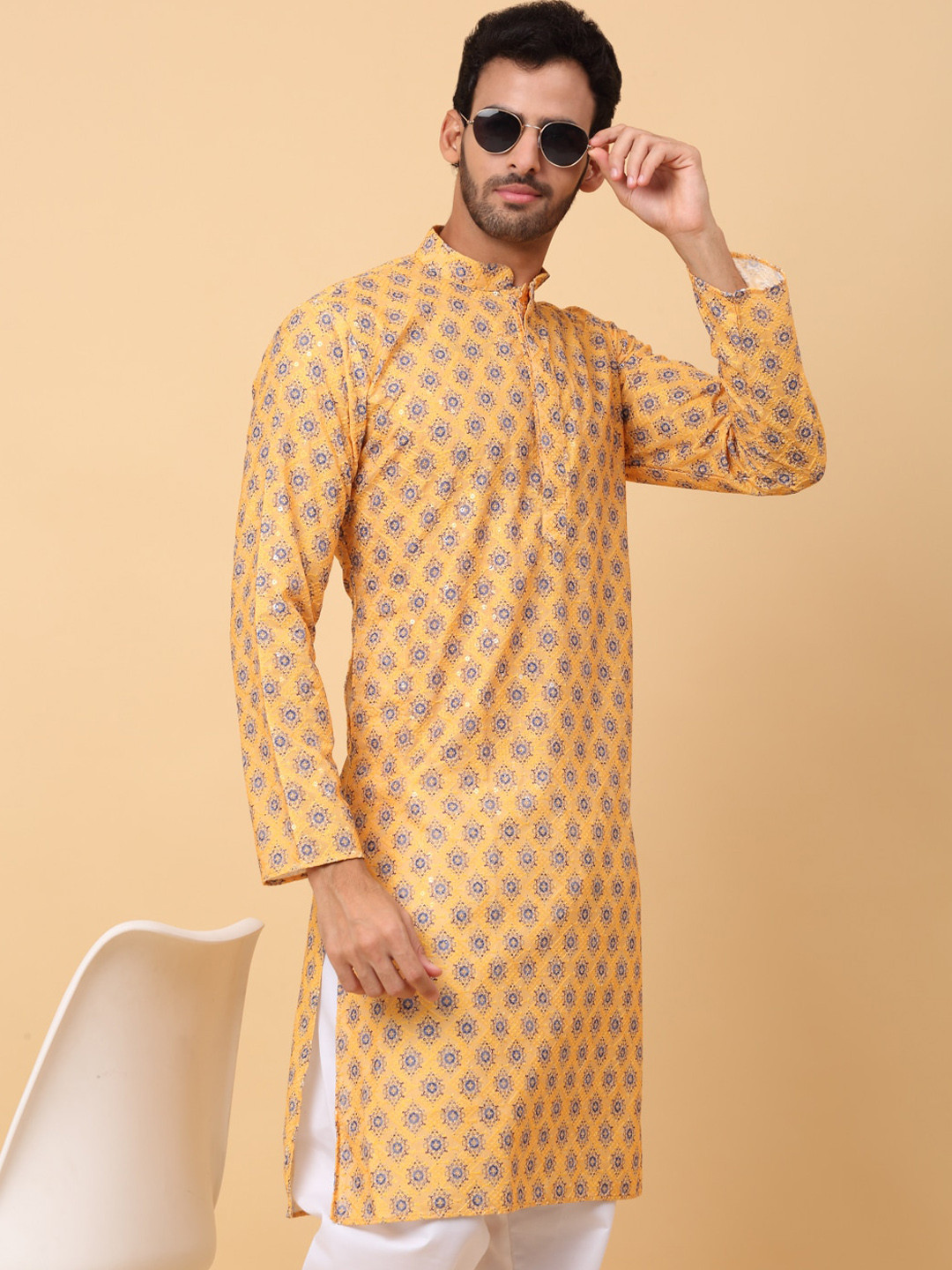 KRAFT INDIA Ethnic Motifs Printed Regular Chikankari Kurta with Churidar
